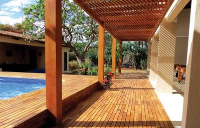 Deck de Madeira para Piscina Vila Marisa Mazzei - Aplicação de Deck de Madeira para Parede