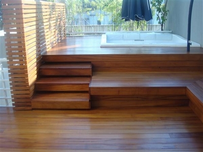 Decks de Madeira para Varandas Saúde - Aplicação de Deck de Madeira Laminado