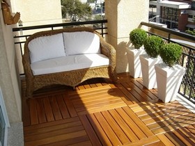Empresa de Deck de Madeira para Jardim Parque das Colinas - Aplicação de Deck de Madeira para Varanda