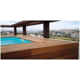 Aplicação de Deck de Madeira para Piscina