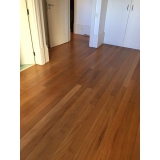 piso laminado escuro Vila Anastácio